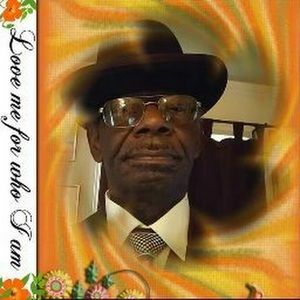 Meet your Posher, Louis